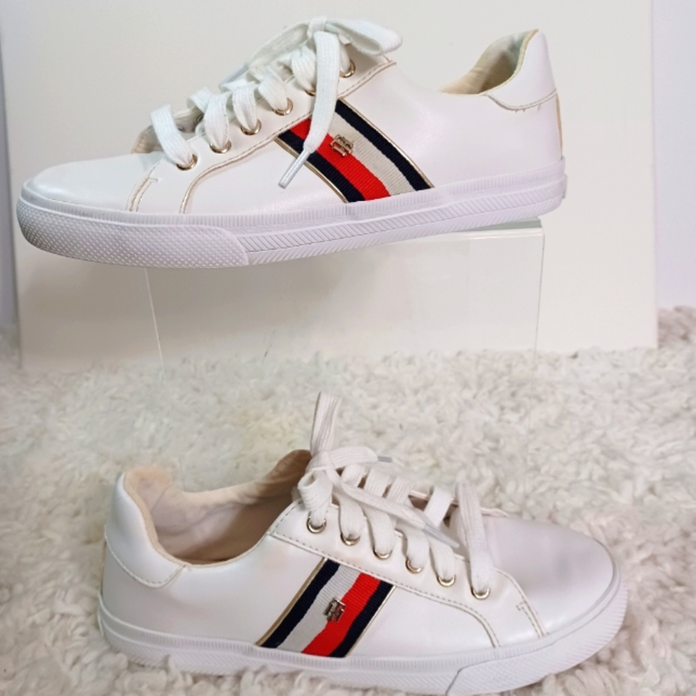TOMMY HILFIGER Women's Sneakers, Size: 8M White & Multicolored
